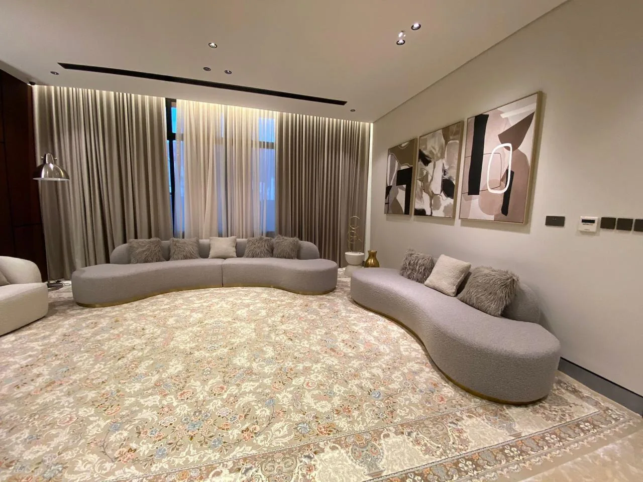 Al Khawaneej Residential Villa — Dubai, United Arab Emirates